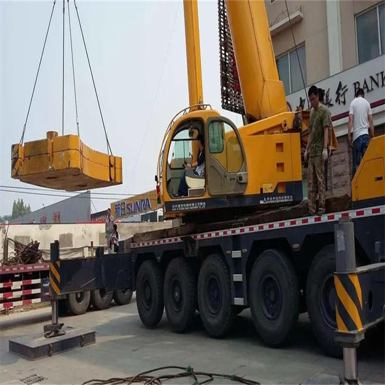 北流当地吊车出租|机器吊装|75吨|工厂搬迁服务